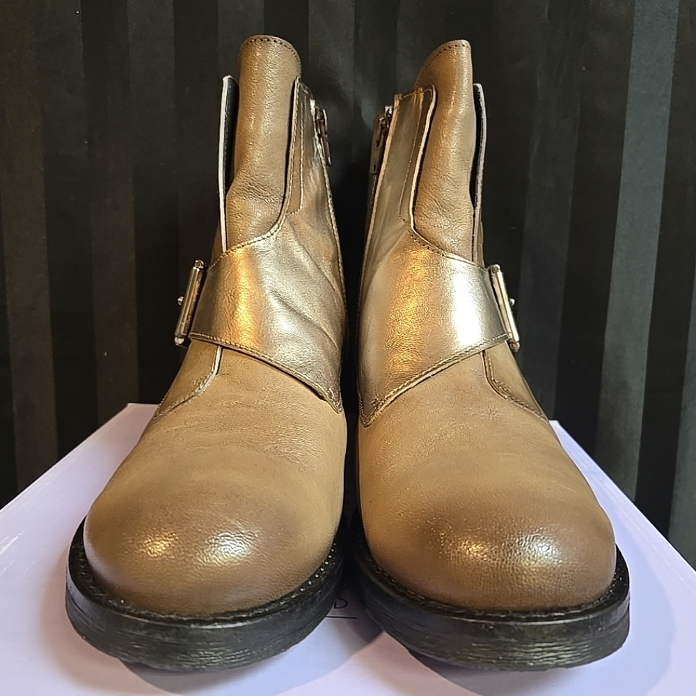 Women's EU 40 Eric Michael Sheridan Taupe Zip Up Leather Boots Shiny With Buckle - Picture 2 of 10